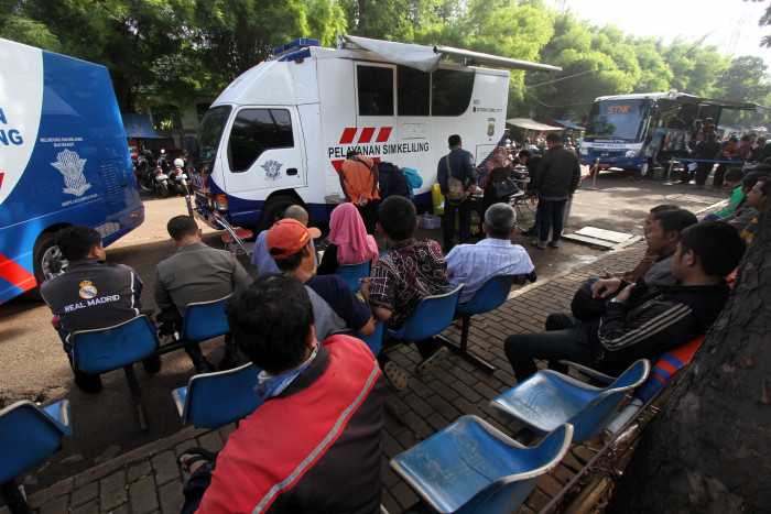 Mobil Pelayanan SIM Keliling,