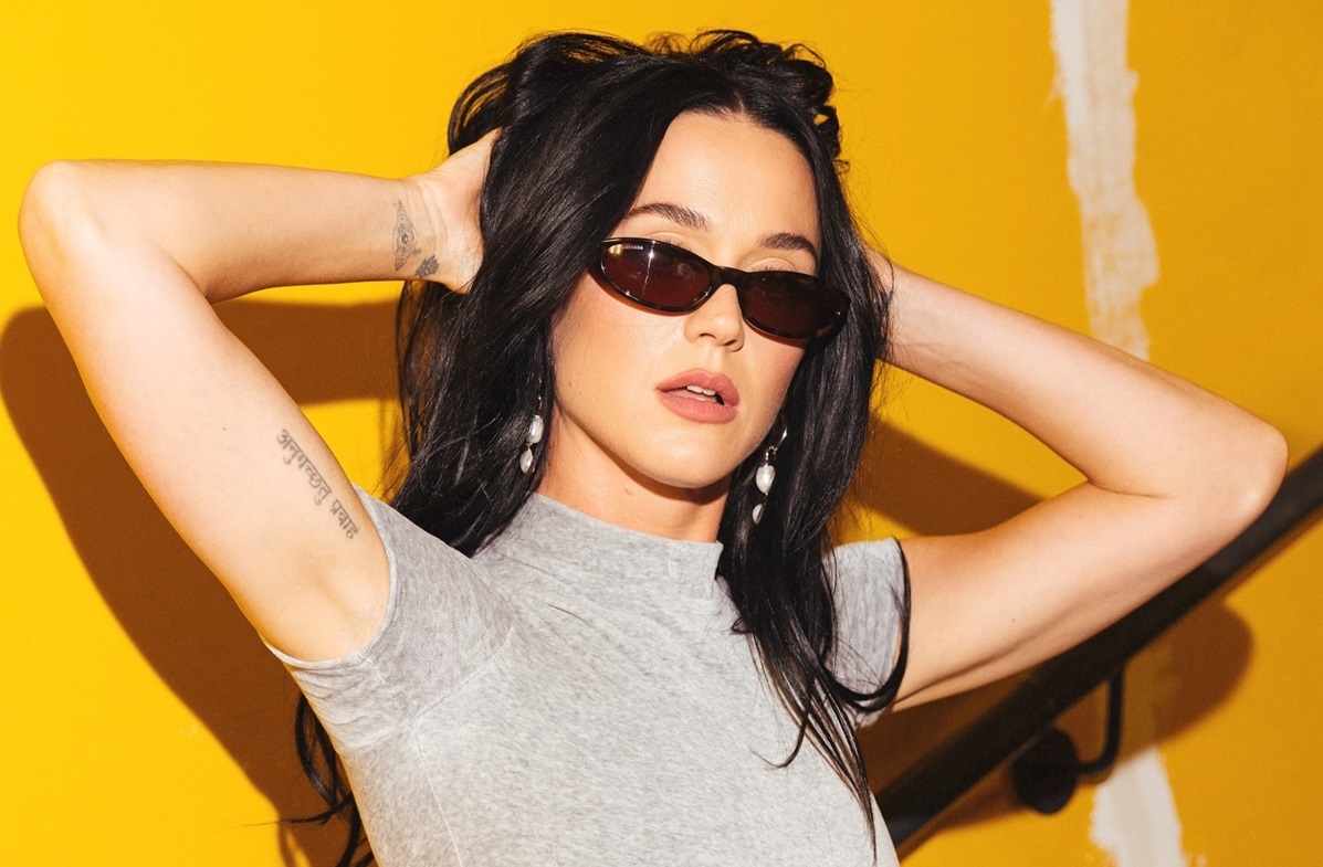 Katy Perry mengungkapkan single terbarunya, 