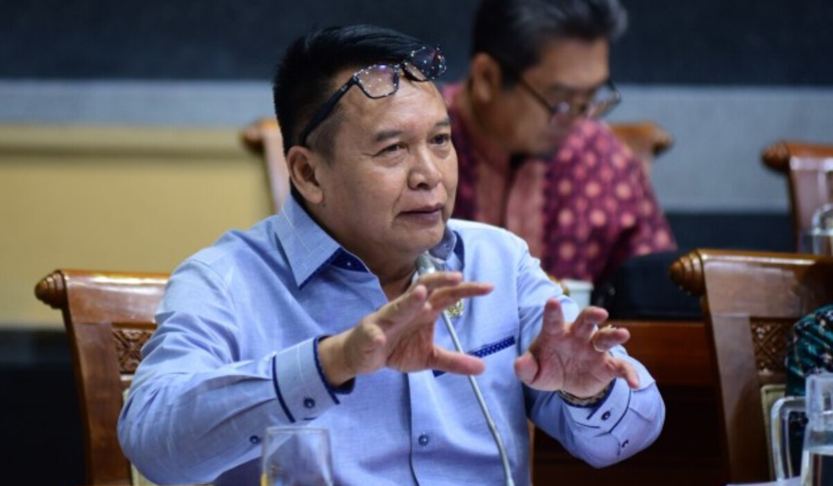 Komisi I DPR RI Fraksi PDI-P Mayjen (Purn) TB Hasanuddin.