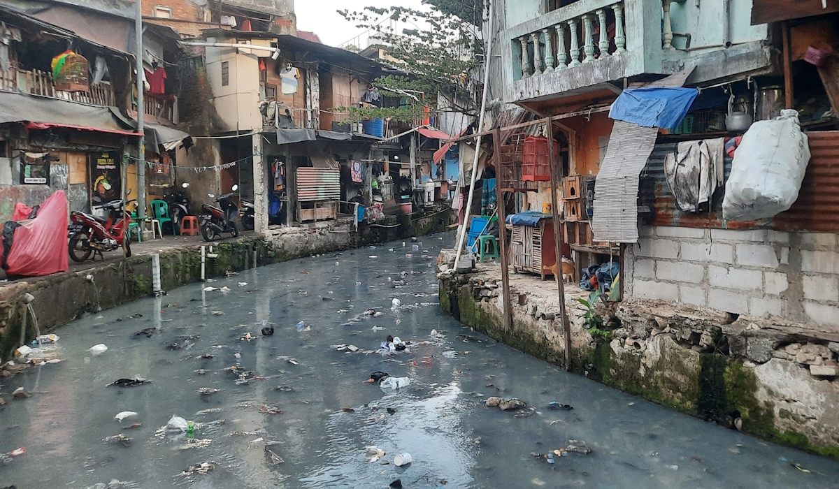 Suasana perkampungan padat penduduk di kawasan Kebon Kacang, Tanah Abang