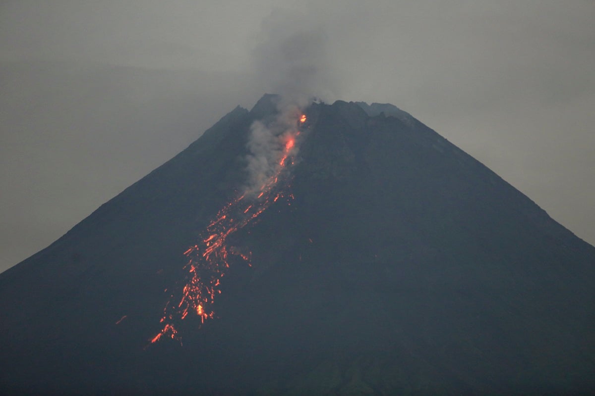 Ilustrasi -  Senin (22/7) pukul 04.04 WIB, BPPTKG Yogyakarta melaporkan terjadinya awan panas guguran dari Gunung Merapi. 