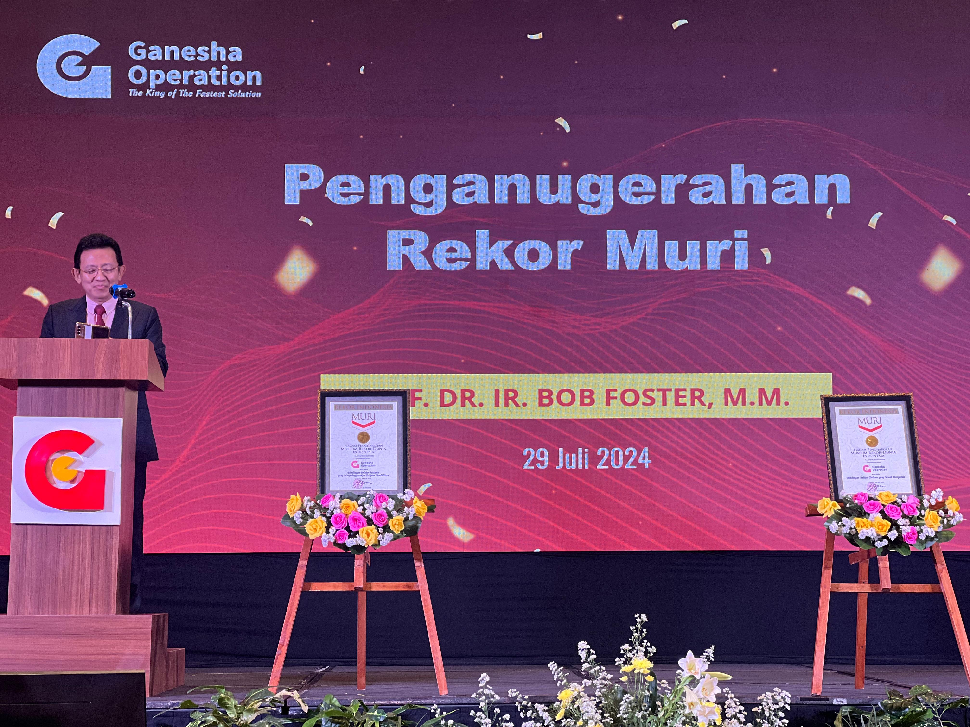 Direktur Utama Ganesha Operation Prof Bob Foster mengungkapkan kebanggaannya atas Rekor MURI yang diraih GO. 