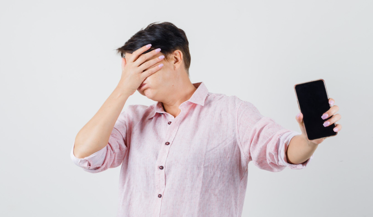 Penyebab ponsel meledak di musim kemarau