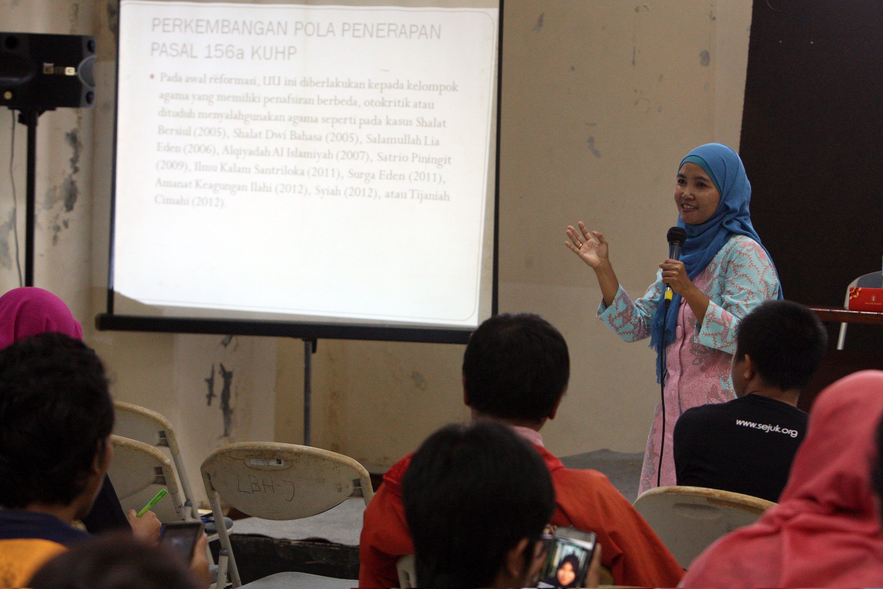 Komisioner Komnas Perempuan Siti Aminah Tardi