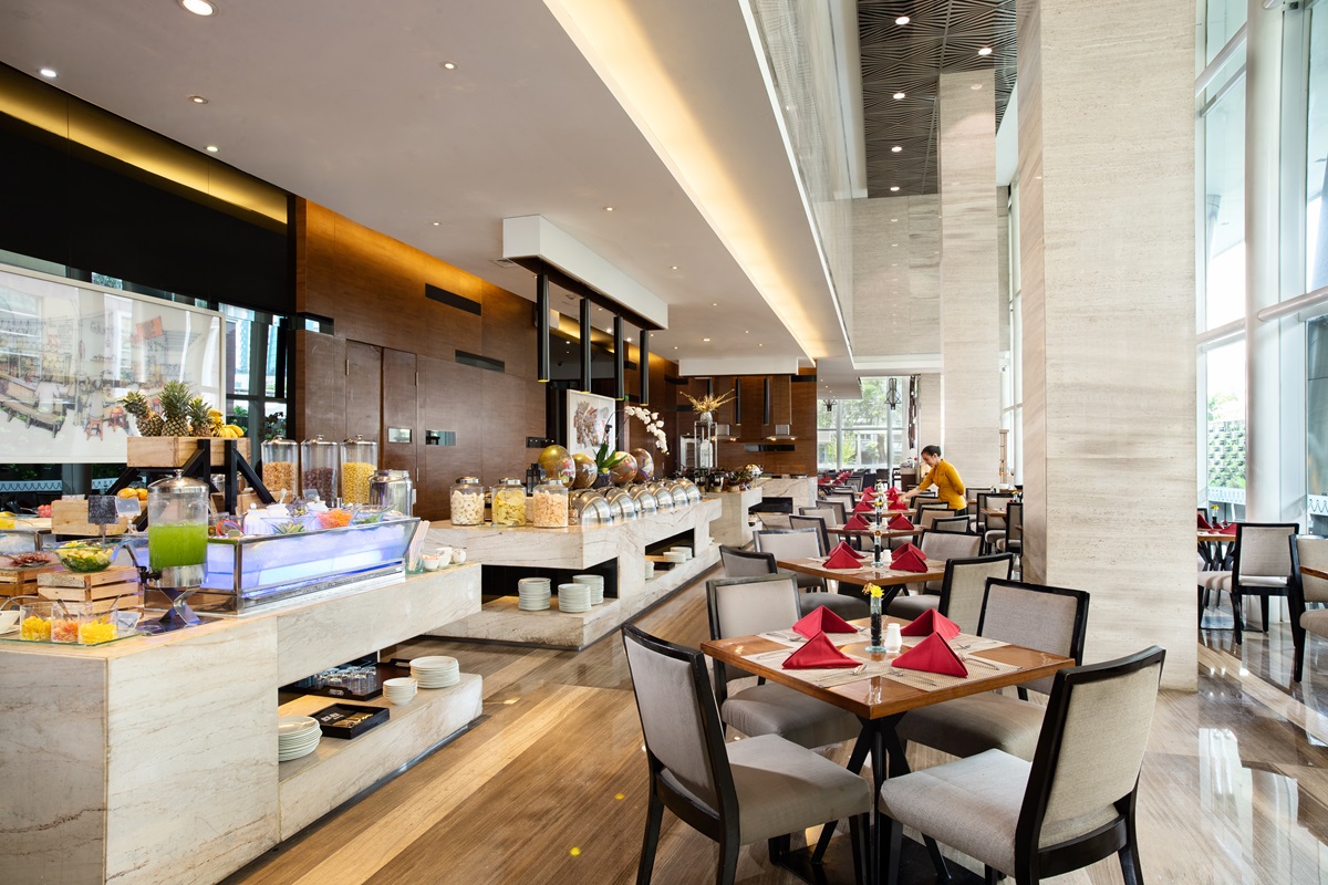 Dalam rangka menyambut Hari Kemerdekaan Republik Indonesia, Hotel Santika Premiere Hayam Wuruk-Jakarta menawarkan berbagai penawaran menarik