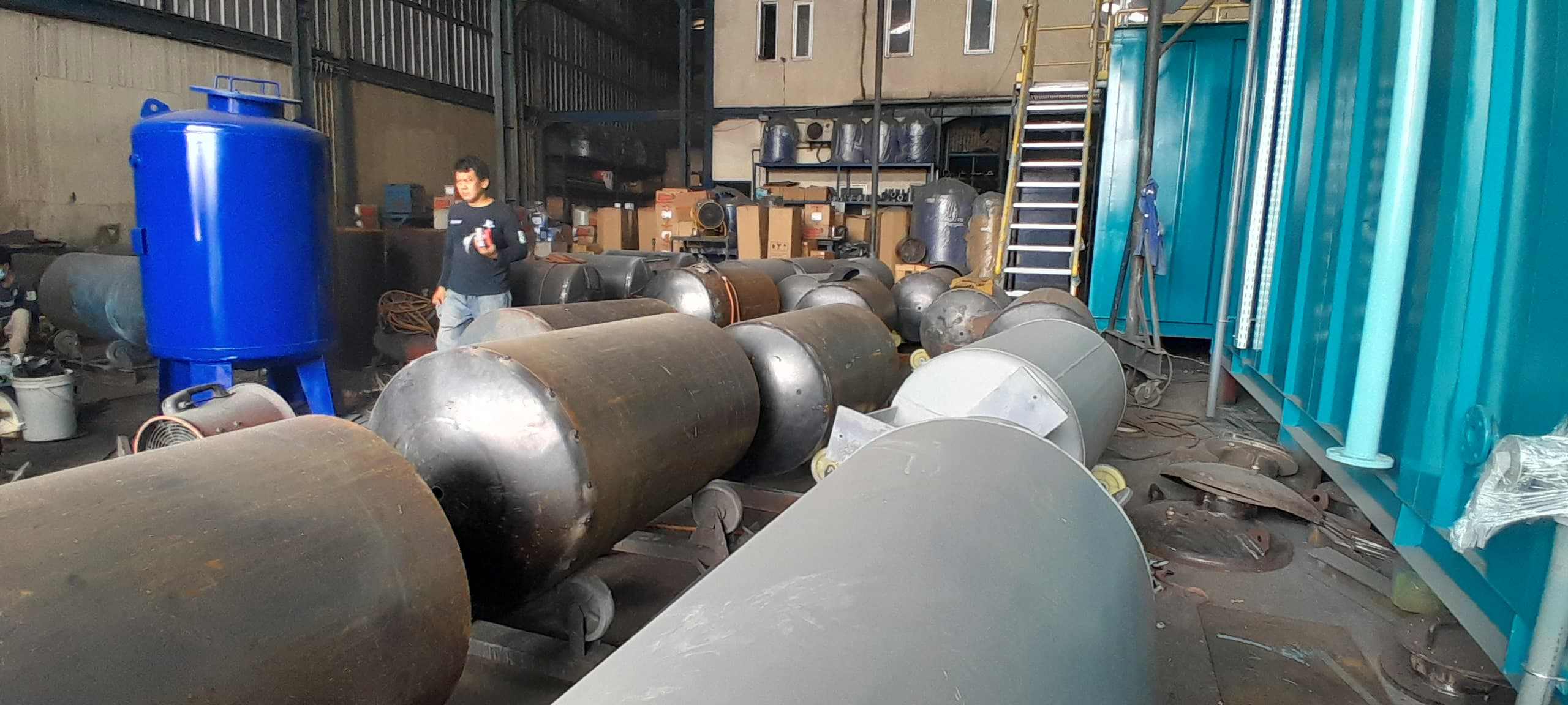 PMI manufaktur Indonesia anjlok ke angka 49,3 pada Juli 2024.