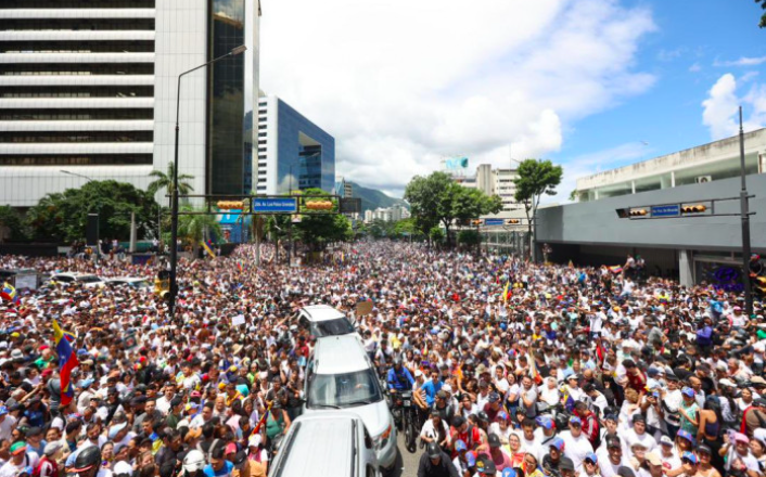 Aksi protes di Venezuela yang menentang hasil pemilihan presiden.