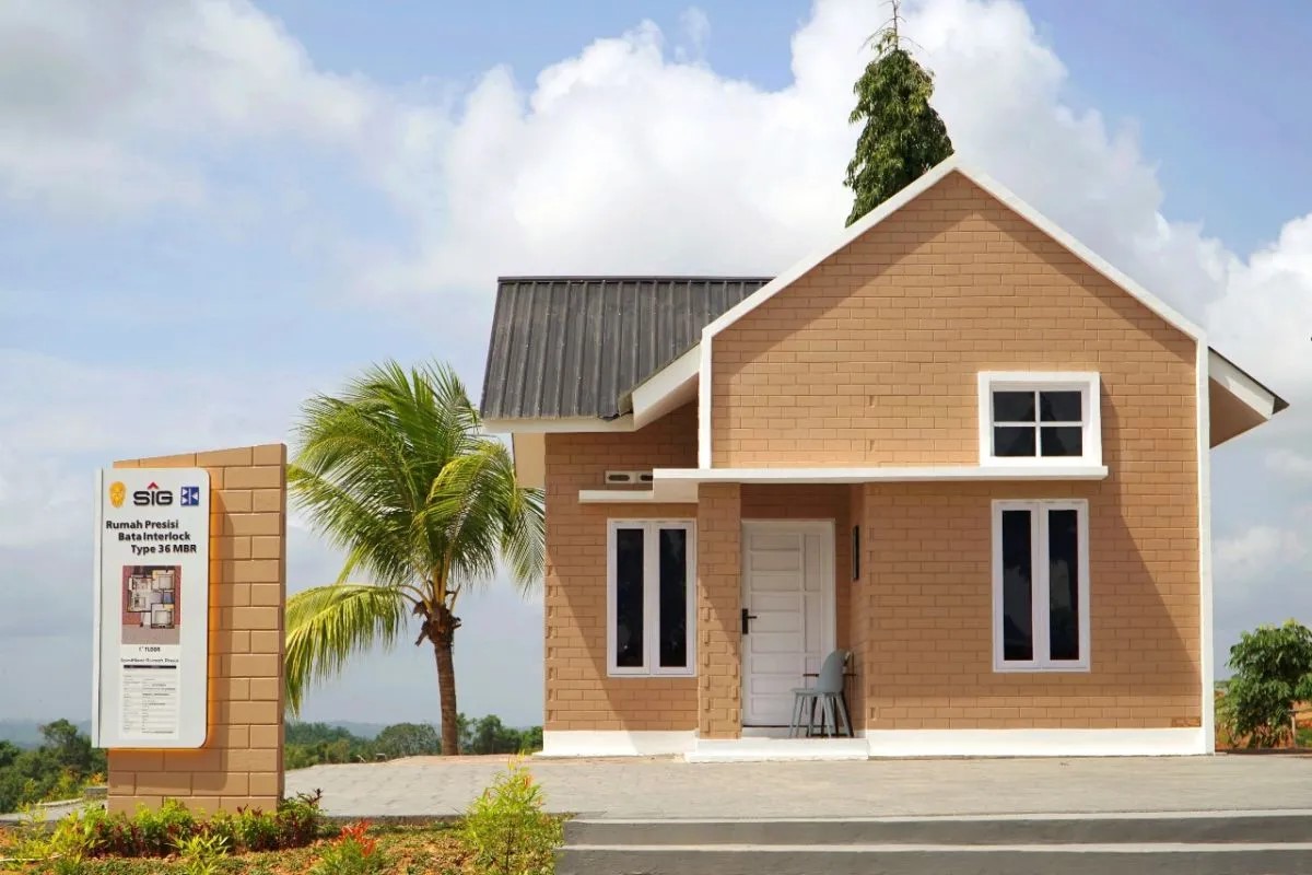 Rumah contoh untuk masyarakat berpenghasilan rendah (MBR) di IKN yang menggunakan semen hijau dan produk-produk turunan.