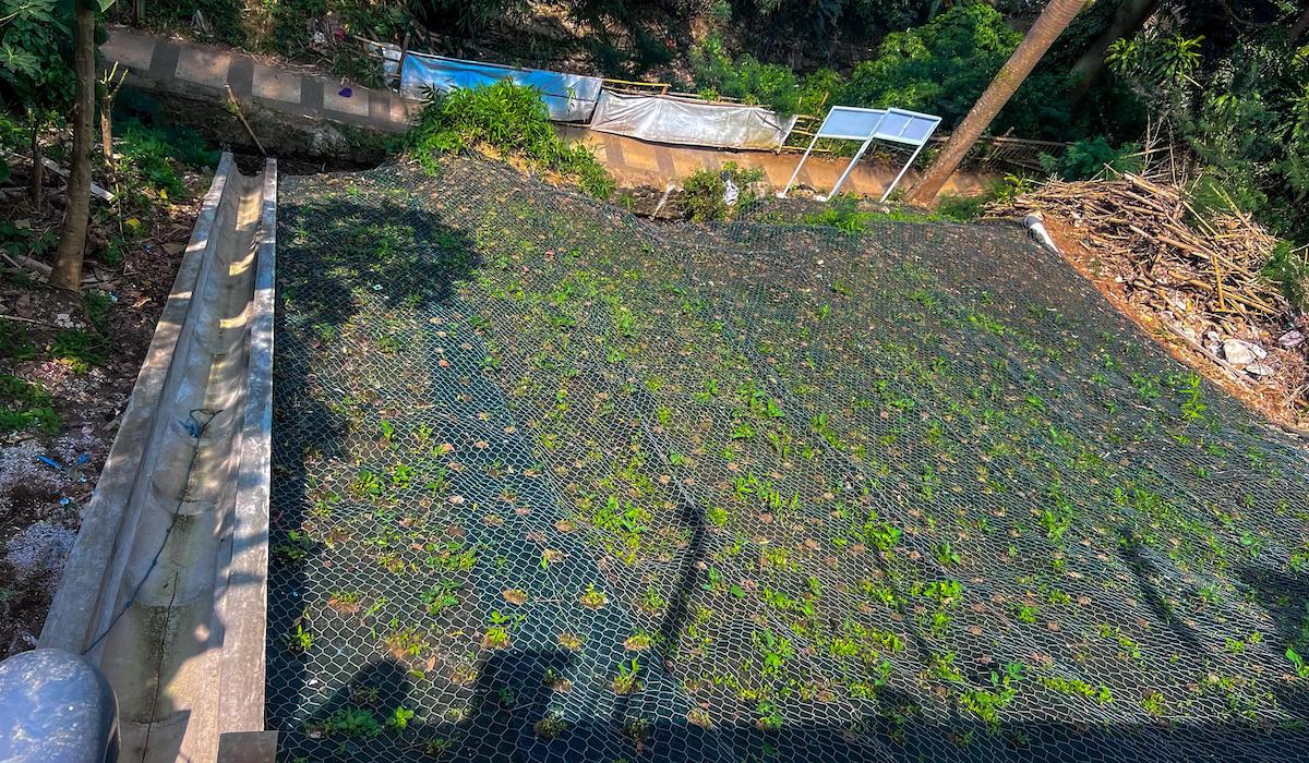 Teknologi memperbaiki kembali tanah longsor MacMat HS 