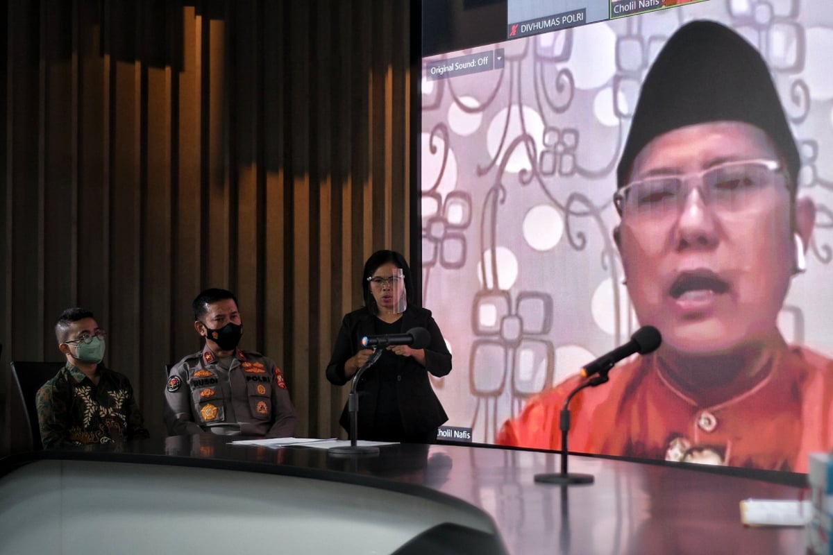 Ketua MUI Cholil Nafis hadiar secara virtual 