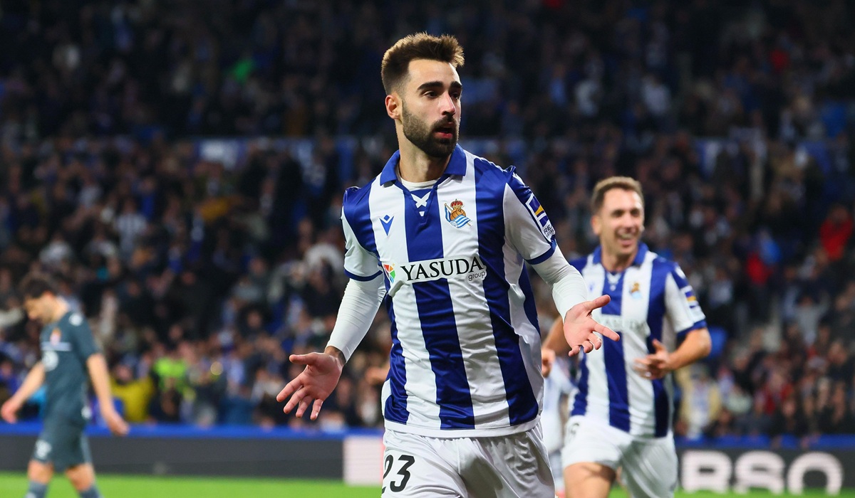 Real Sociedad vs Espanyol, Brais Mendez Pastikan Kemenangan Txuri-Urdin