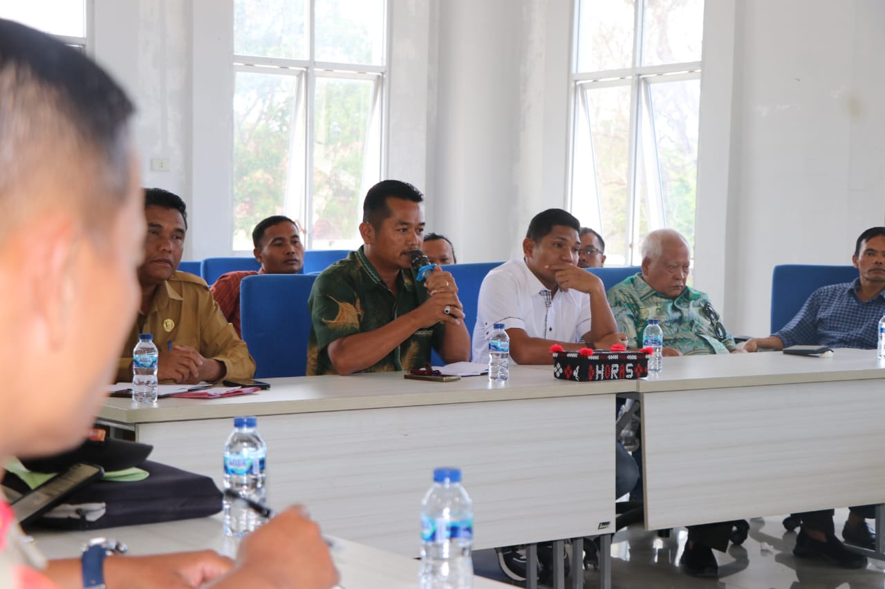 Tangani Kebakaran di Toba, Satpol PP Ajak Warga Nassau Duduk Bersama