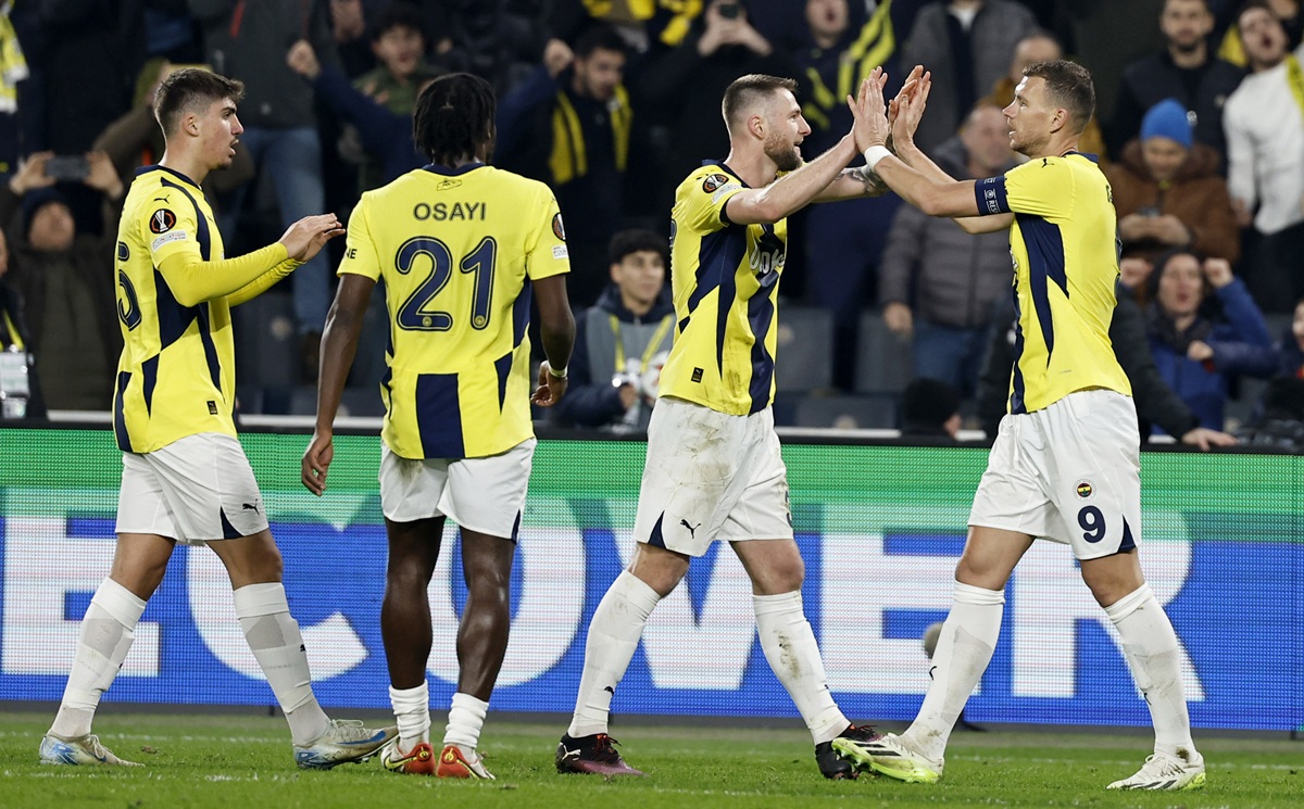 Fenerbahce vs Anderlecht: Fenerbahce Pesta Gol, Mourinho Selangkah Lagi ke 16 Besar Liga Europa