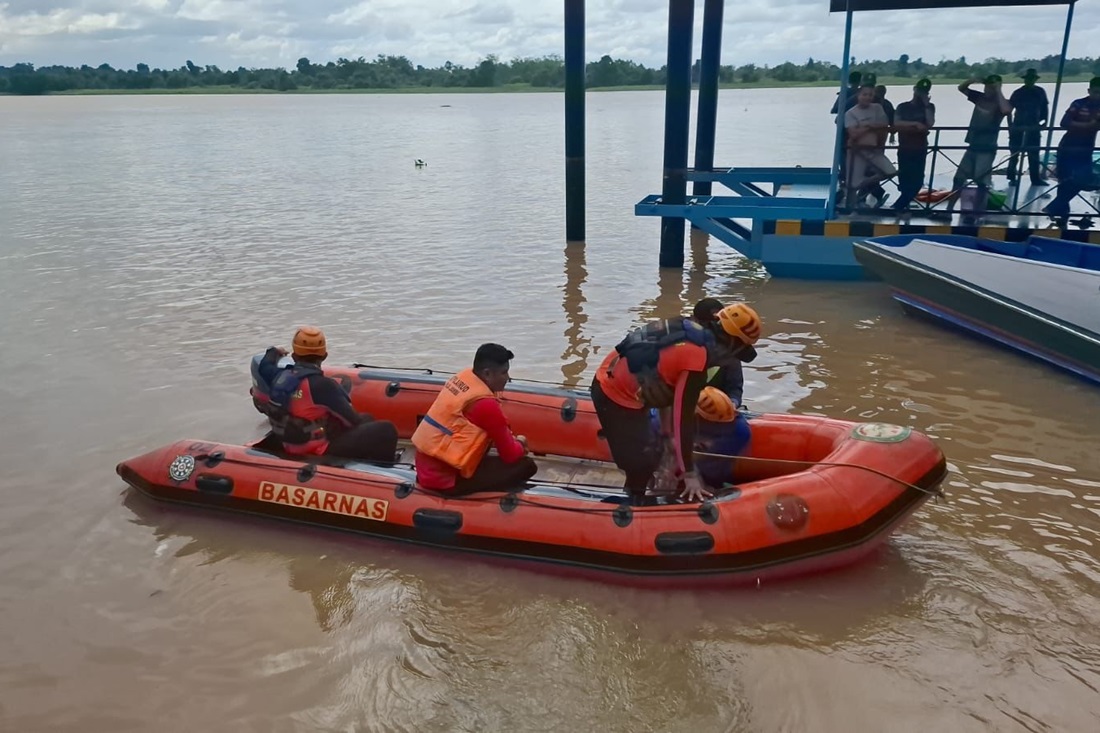 Pompong Terbakar di Pesisir Timur Jambi, 1 ABK Hilang