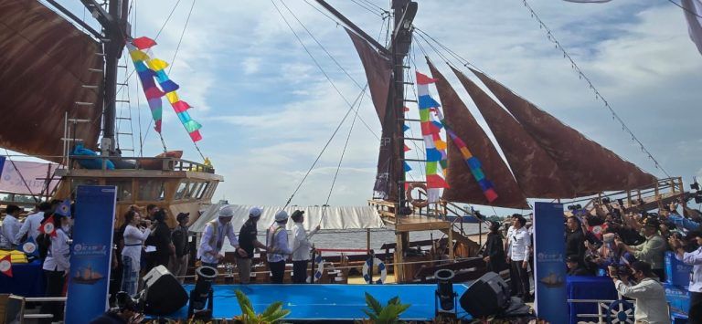 Majukan Pariwisata Kalsel Operasikan Kapal Barito River Cruise