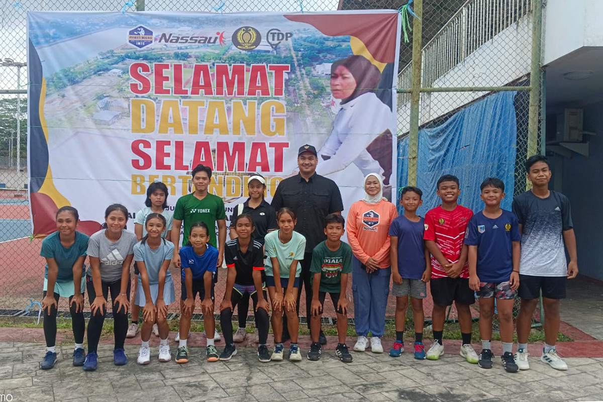 KEMENPORA BERI DUKIRAN UNTUK Kejurnas Tenis Junior IMTC 