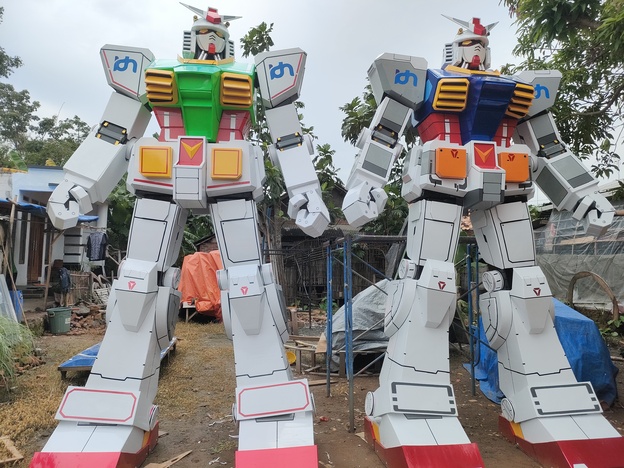 Berawal dari Iseng, Warga Subang Raup Cuan lewat Action Figure Gundam Berbahan Kayu