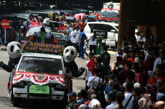 Viral Taman Taman Safari keluar dari mobil, lihat aturannya!