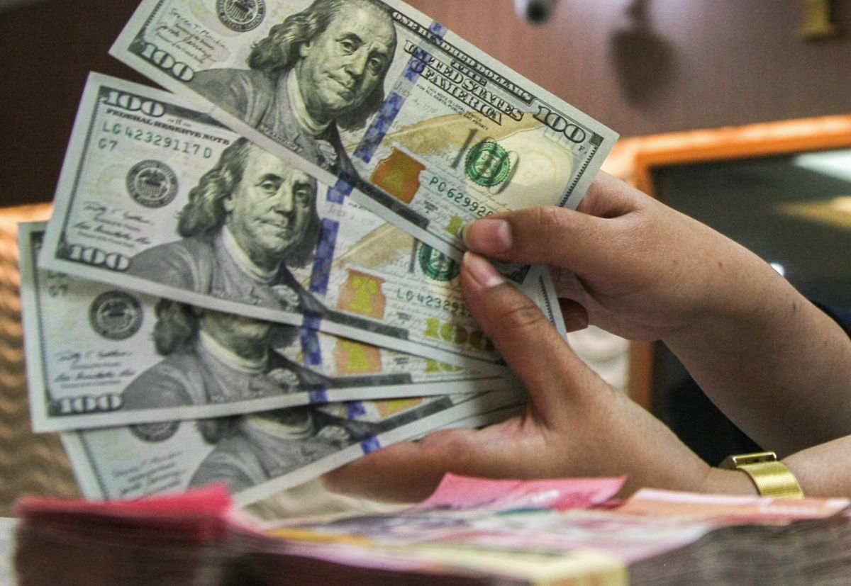 Rupiah Hari Ini, 20 Februari 2025: Melemah Imbas The Fed Mau Tahan Suku Bunga 