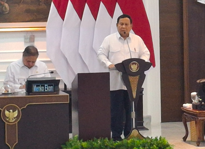 Lelucon Prabowo Selama Peresmian Kepala Regional: Ketua Gerindra Saya Sendiri