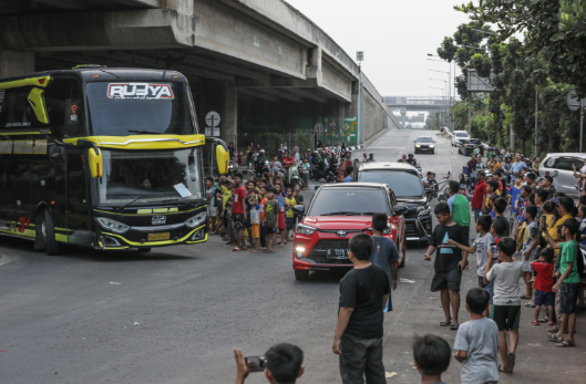 Polisi Akan Tilang Bus Klakson Telolet