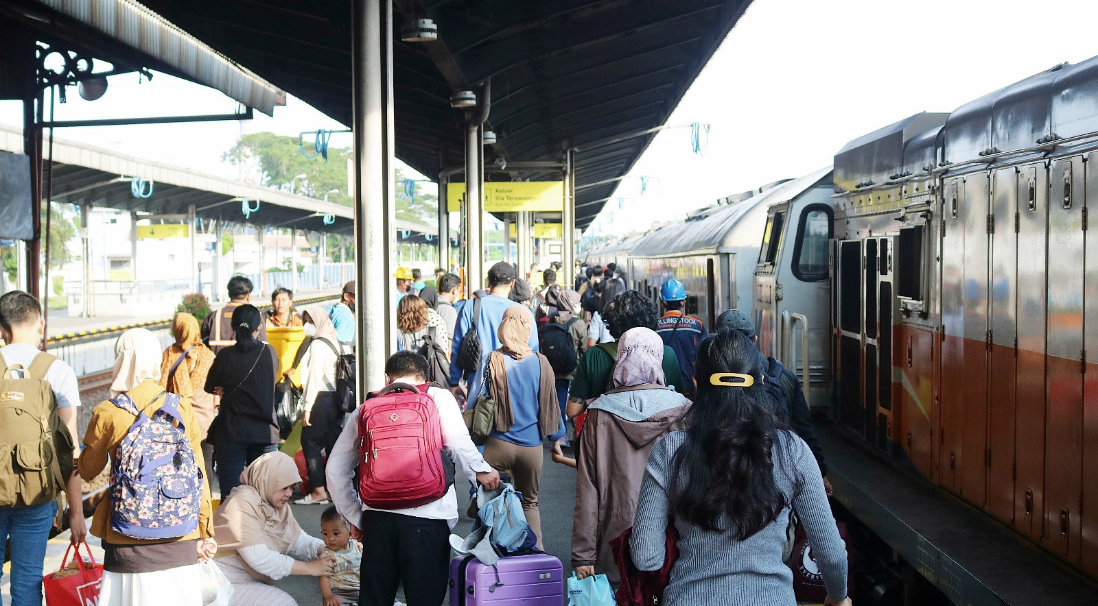 Tiket Kereta Lebaran Daop 3 Cirebon Masih Tersedia