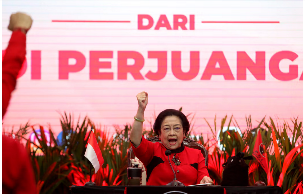 Megawati Mestinya Paham Kepala Daerah Harus Patuh pada Presiden