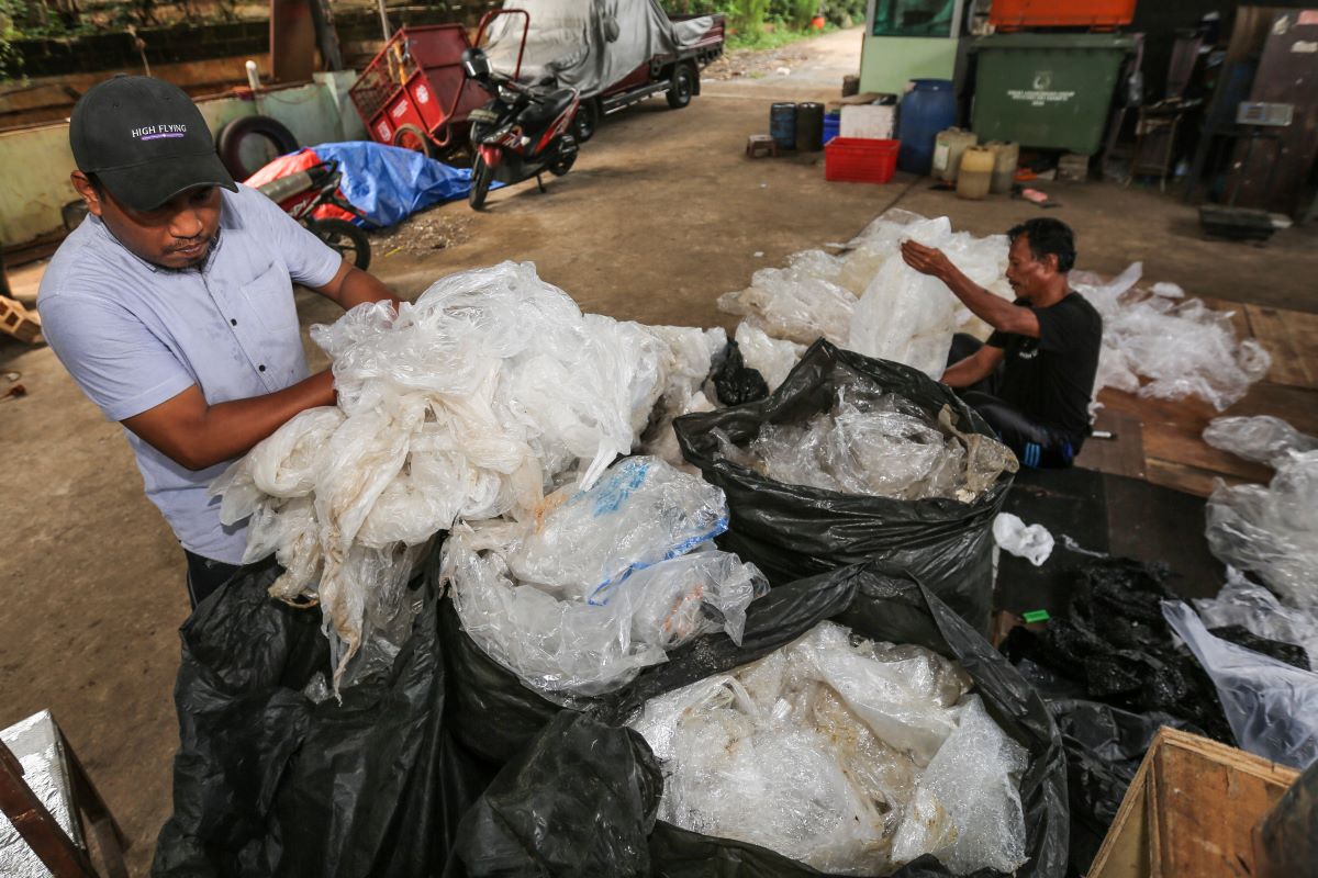 Jumlah limbah sehari mencapai 8 ribu ton, Rano Karno: Jakarta membutuhkan 4 pabrik RDF