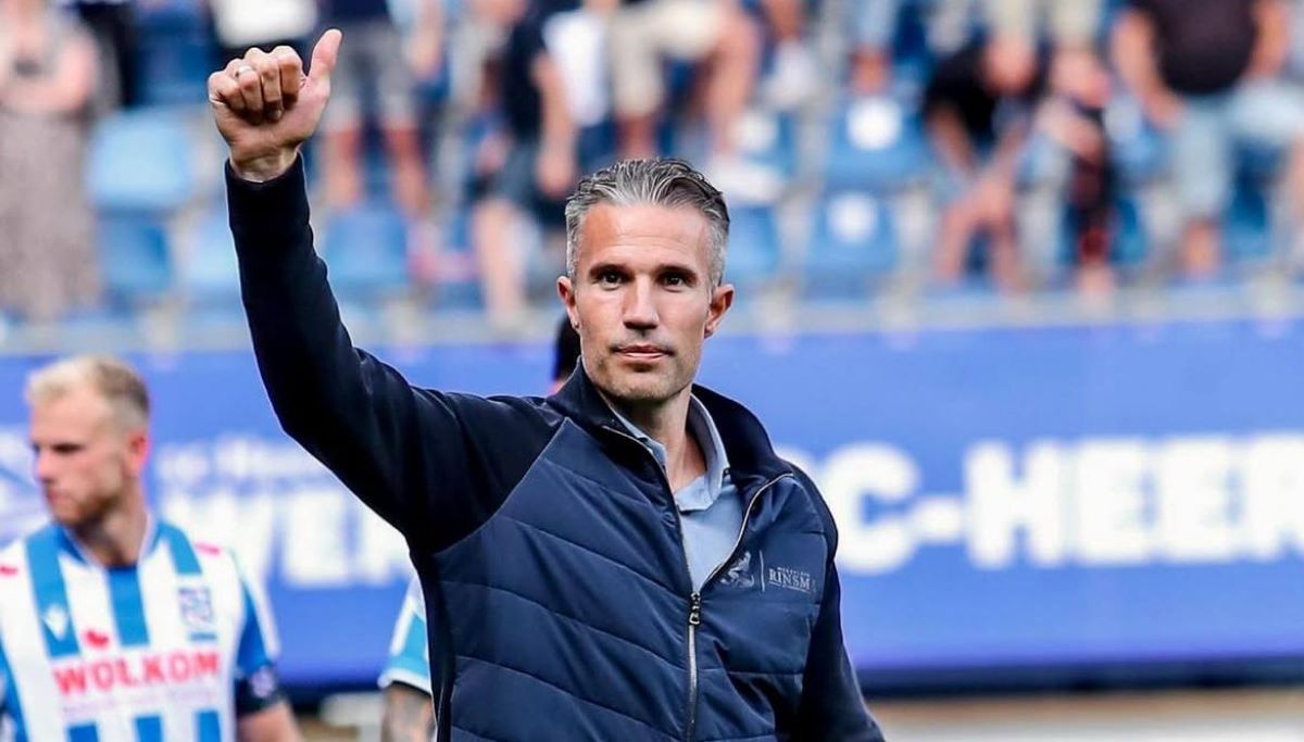 Robin van Persie Latih Feyenoord hingga 2027