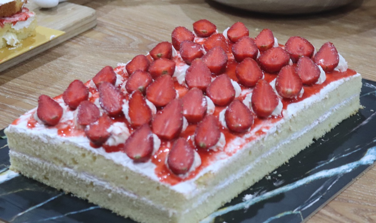 Rahasia Kue Keju Strawberry Lembut dan Lezat Ala Chef Buri Tian