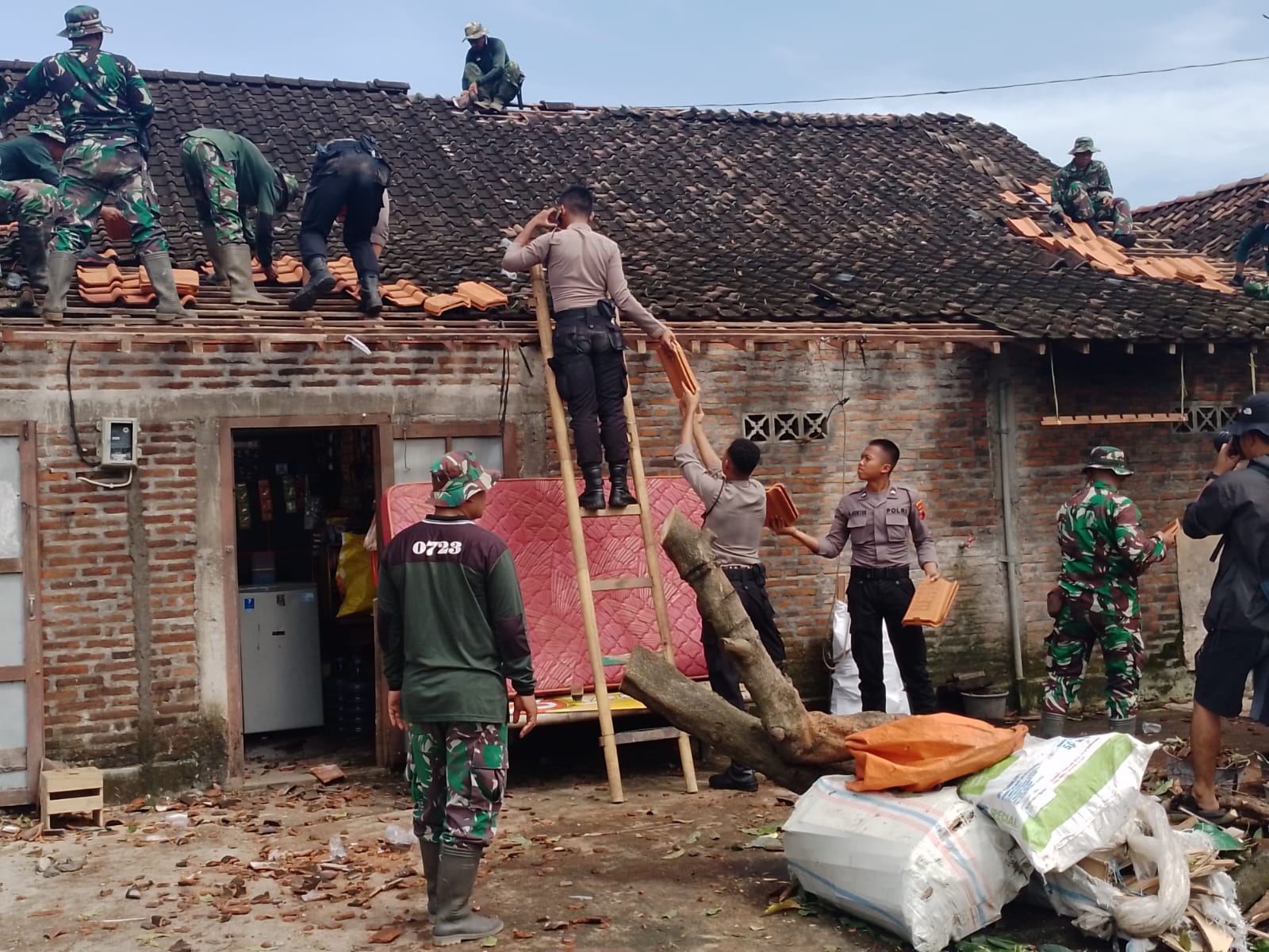 Puluhan Rumah Warga Desa Jambu Kulon Klaten Rusak Diterjang Angin Puting Beliung