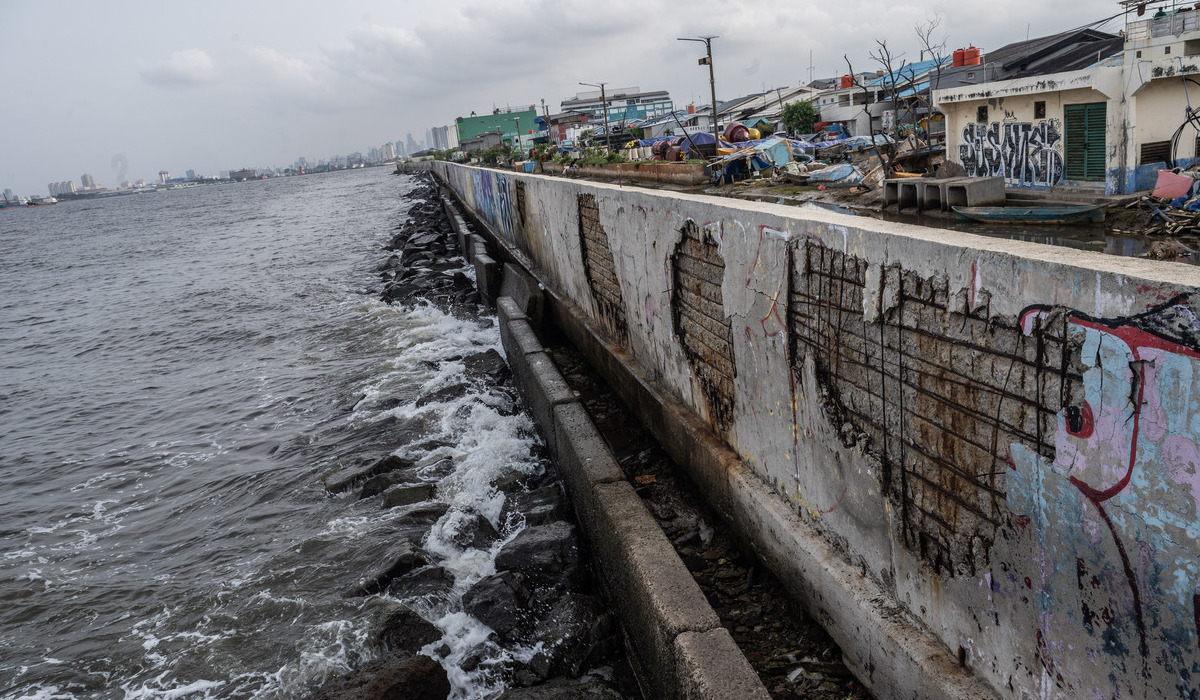 Pembangunan Tanggul Laut bukan Solusi Tangani Banjir Rob