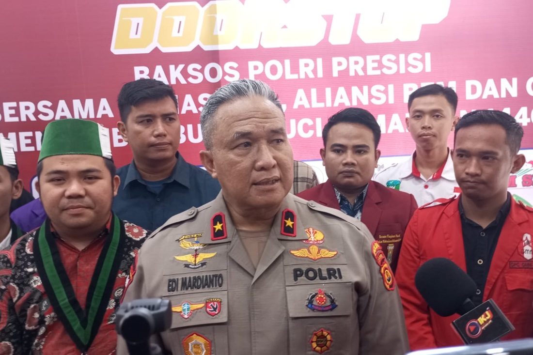 Baksos Polri Presisi Bahagiakan Hati Warga Kurang Mampu di Jambi