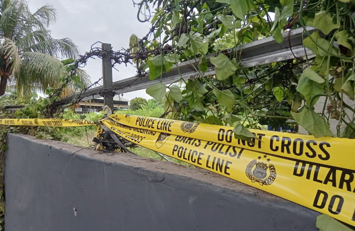 Bawa Senjata, 2 Preman Ditangkap Polisi di Lahan Kosong Kalideres Jakbar