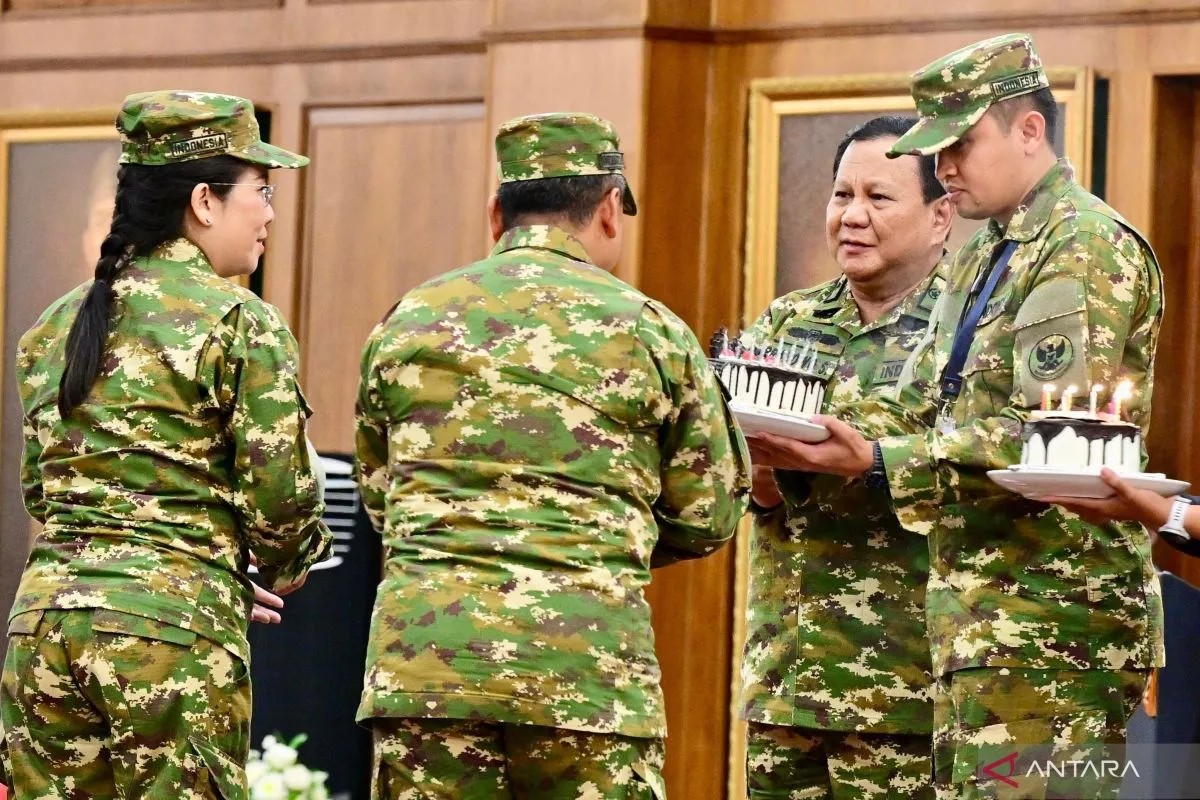 Dua Wali Kota Ini Rayakan Ulang Tahun bersama Prabowo saat Makan Malam Retret