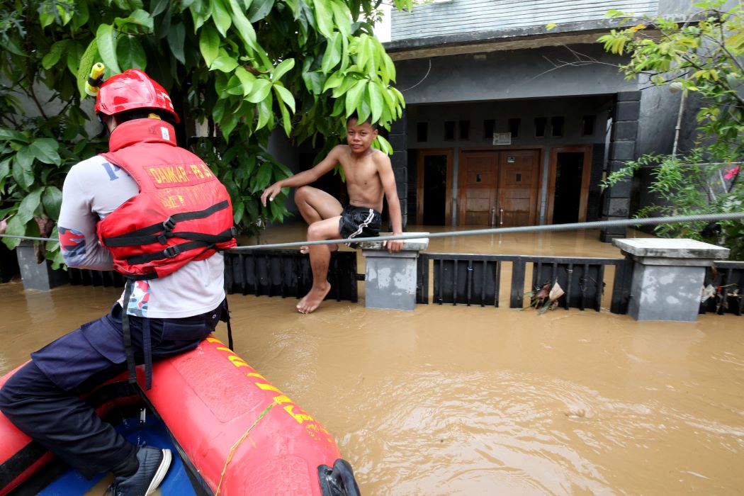 BNPB Pastikan Kecukupan Bantuan untuk Ribuan Korban Banjir di Jakarta