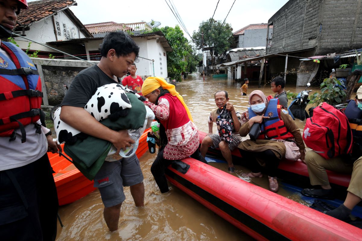 Rano Ajak Korban Banjir Lebak Bulus Jakarta Pindah ke Rusun Jagakarsa 