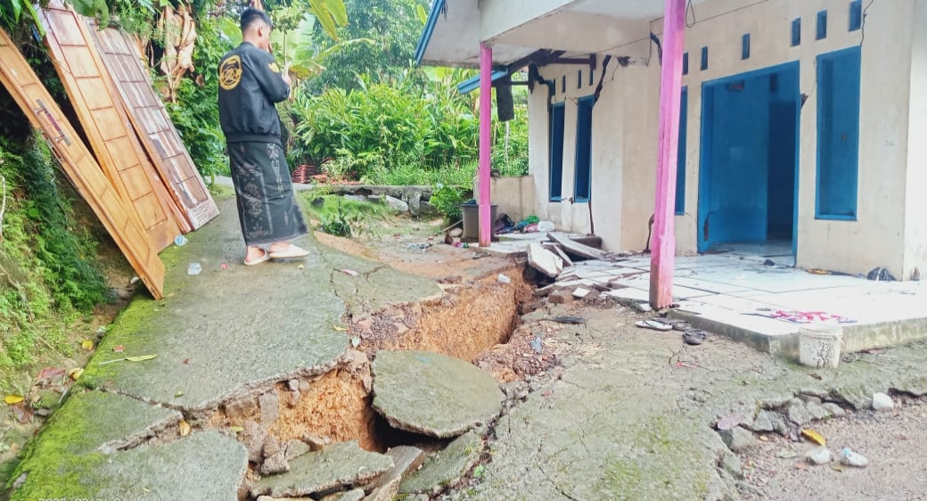 Bpbd imbau masyarakat waspada bencana hidrometeorologi