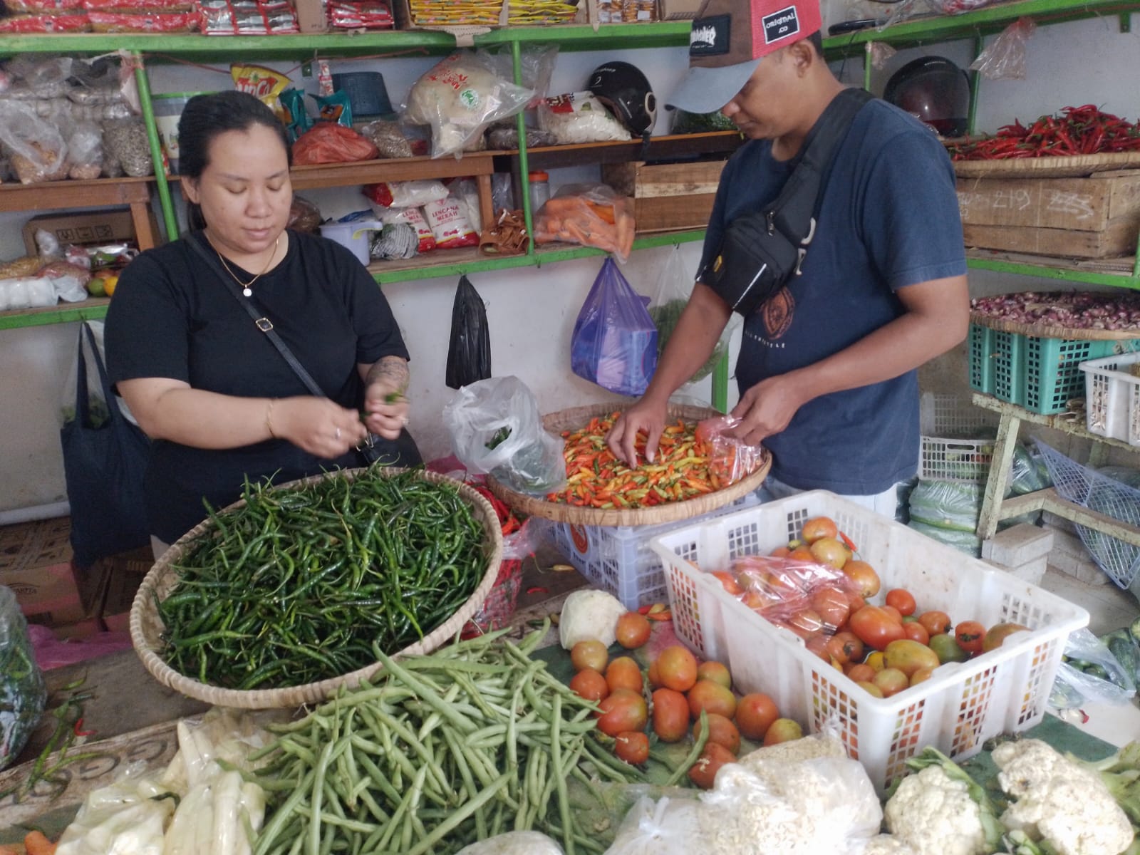 Harga Cabai Rawit Merah di Pasar Gedhe Klaten Tembus Rp100.000 per Kilogram