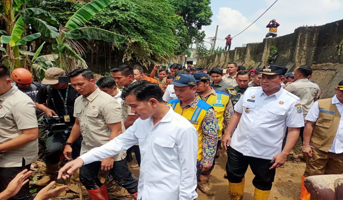 Wakil Presiden Gibran meninjau lokasi banjir, walikota Bekasi diminta untuk dengan cepat mengatasi dampaknya