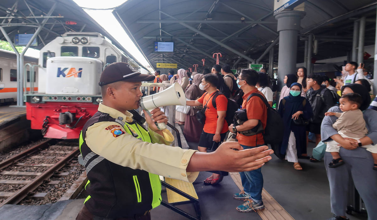 Antusias Mudik Tinggi, Tiket KA Jarak Jauh Terjual 1,6 Juta