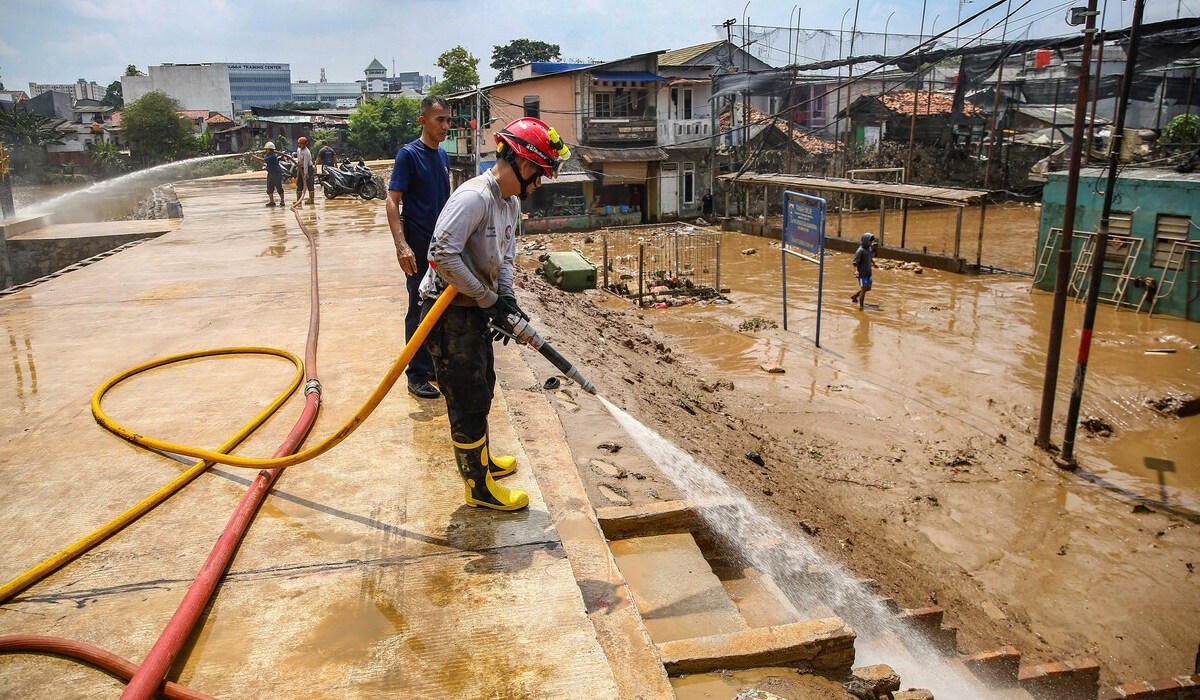 Pratikno mengatakan bahwa daerah yang terkena dampak banjir Jabodetabek mulai pulih