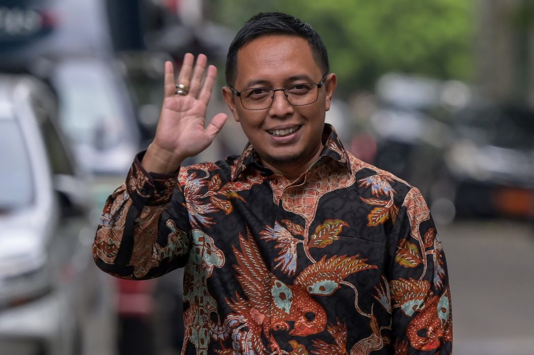 Indeks Demokrasi Indonesia Turun, Istana Bandinggan Delan Israel