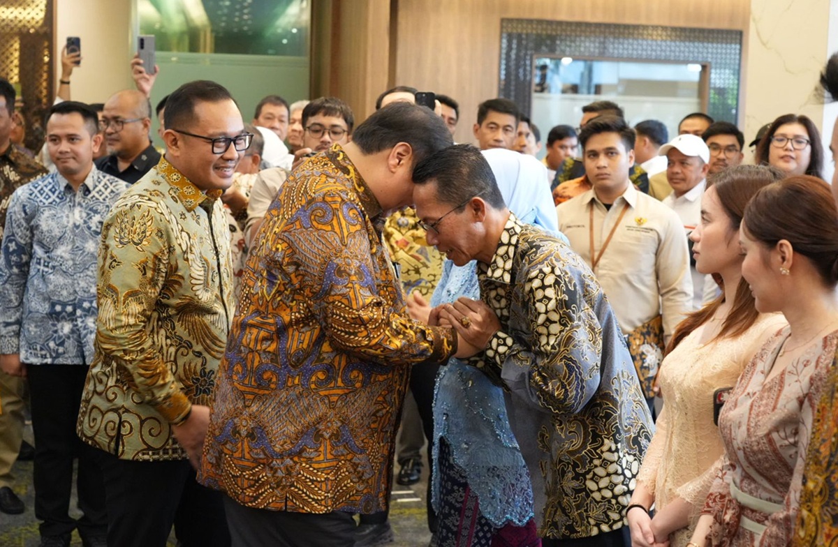 Dewan Regional Batam meresmikan walikota dan wakil walikota Batam sebagai kepala BP Batam dan wakil kepala BP Batam