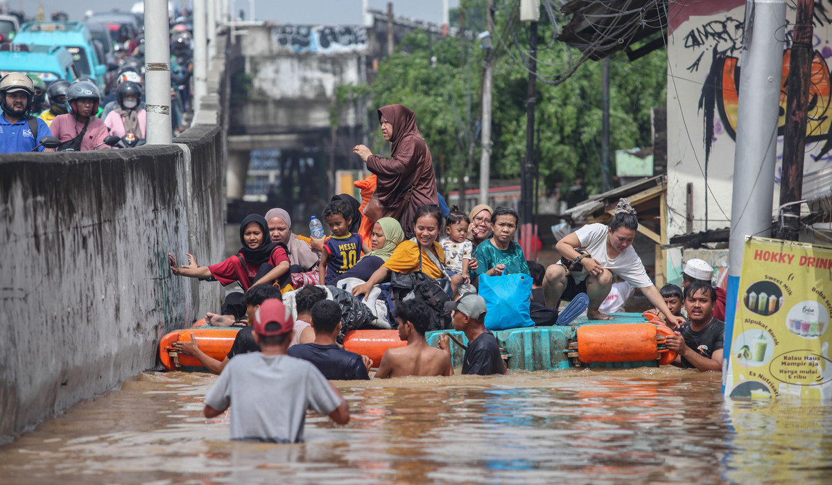 Banjir Jabodetabek Bukti Indonesia Rentan Ancaman Krisis Iklim