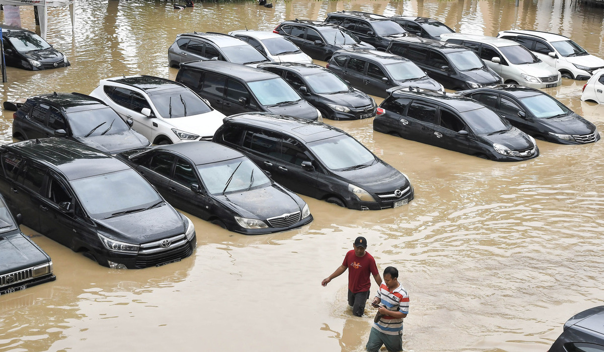 342 Pasukan Pelangi Jakarta Bantu Penanganan Banjir Bekasi