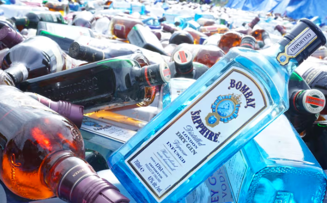 Botol alkohol di lokasi kematian siswa UKI