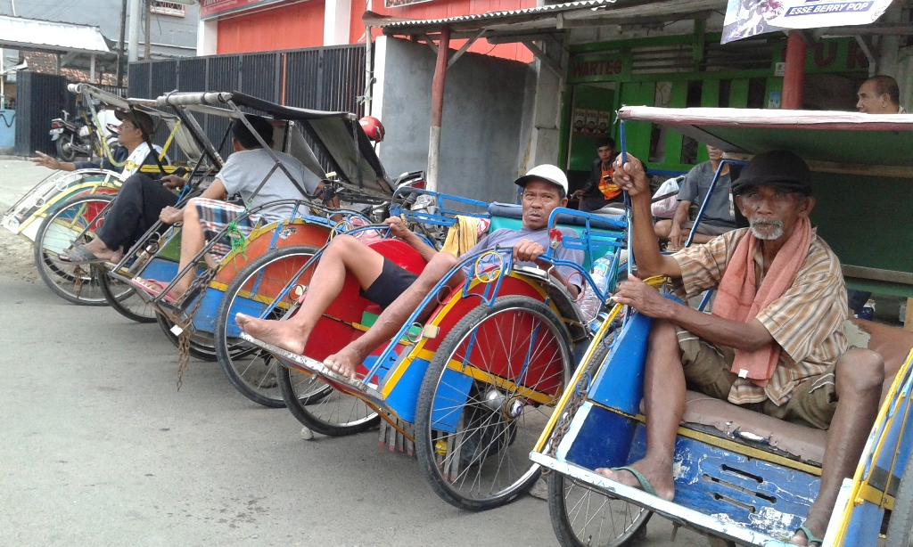 Dilarang Beroperasi Di Jalur Pantura Saats ARUS MUDIK DAN BALIK LEBARAN, Tukang Becak Di Cirebon Akan Dapatkan Kompensasi