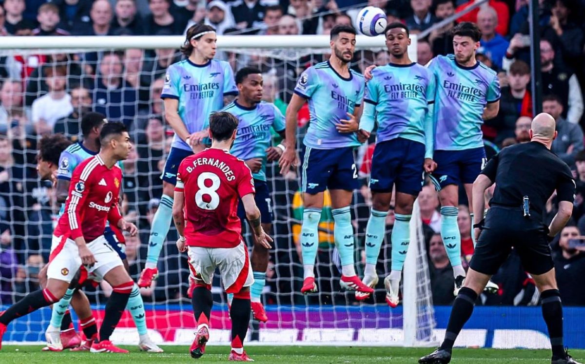 Man United vs Arsenal: Free Kick Indah Bruno Nyaris Menangkan Setan Merah