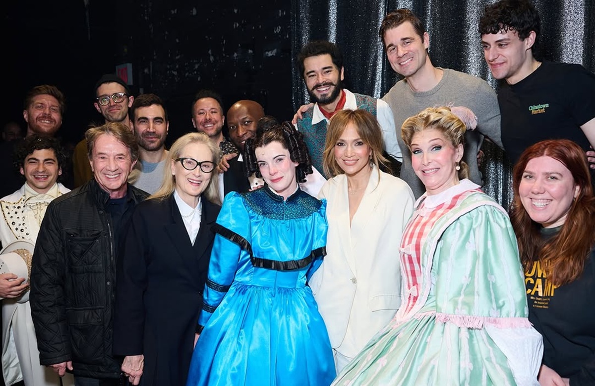 Meryl Streep, Jennifer Lopez, drama Hadiri Dan Martin Short Broadway Oh, Mary!